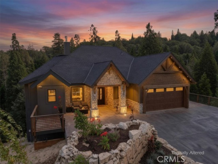 Residential Home in Arrowhead Woods