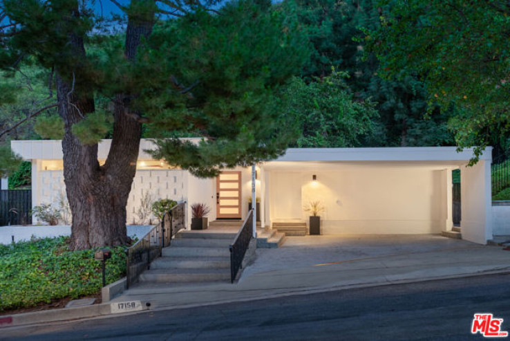4 Bed Home for Sale in Encino, California