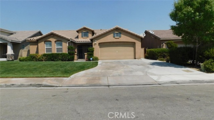4 Bed Home for Sale in Rosamond, California