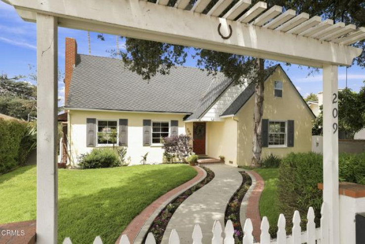 4 Bed Home for Sale in Ventura, California
