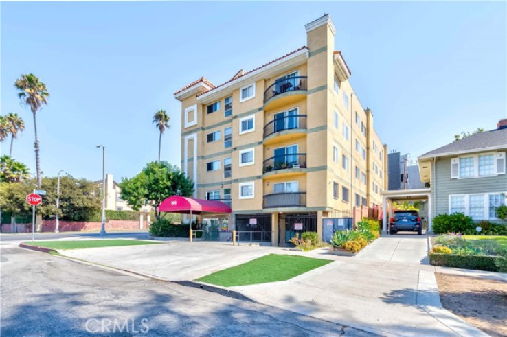 Commercial Sale in Mid-Wilshire