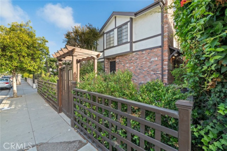 2 Bed Home for Sale in Santa Monica, California