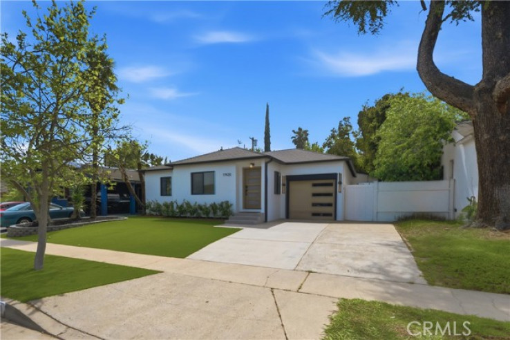 4 Bed Home for Sale in Encino, California