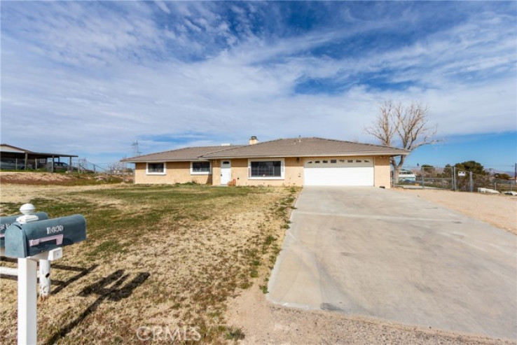 Residential Home in Victorville