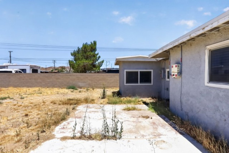 Residential Home in Rosamond