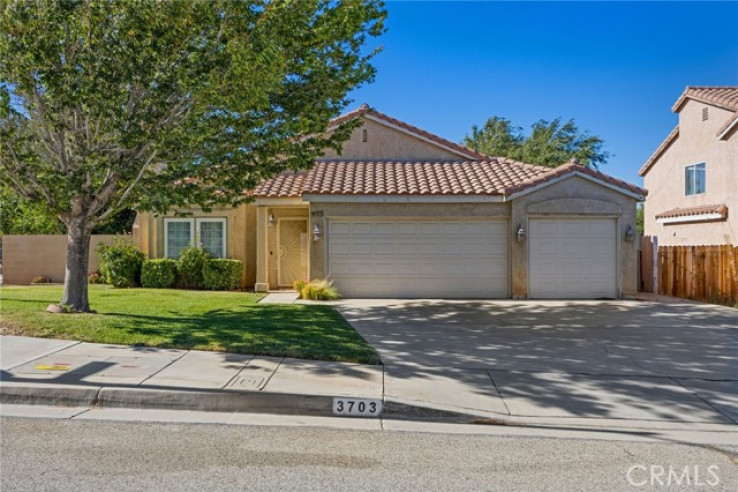 3 Bed Home for Sale in Palmdale, California