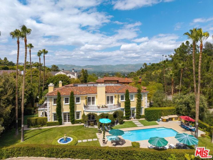 5 Bed Home for Sale in Beverly Hills, California