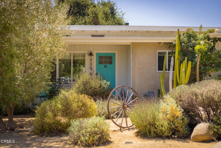 2 Bed Home for Sale in Oak View, California