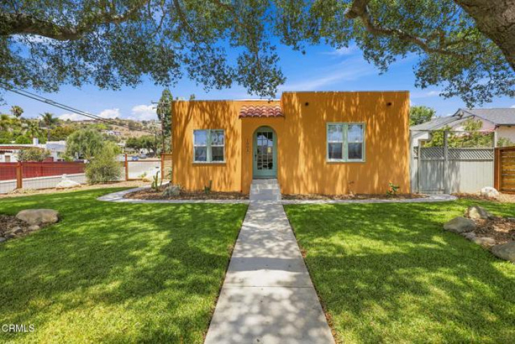 2 Bed Home for Sale in Santa Paula, California