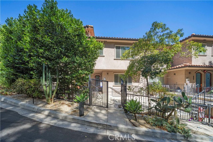 3 Bed Home for Sale in Studio City, California