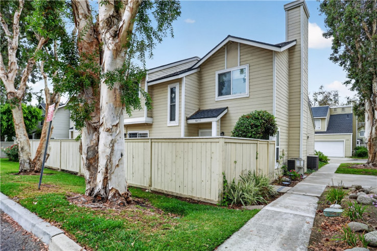 2 Bed Home for Sale in Yorba Linda, California