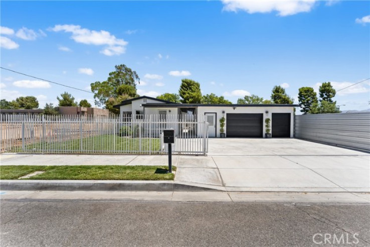 3 Bed Home for Sale in Palmdale, California