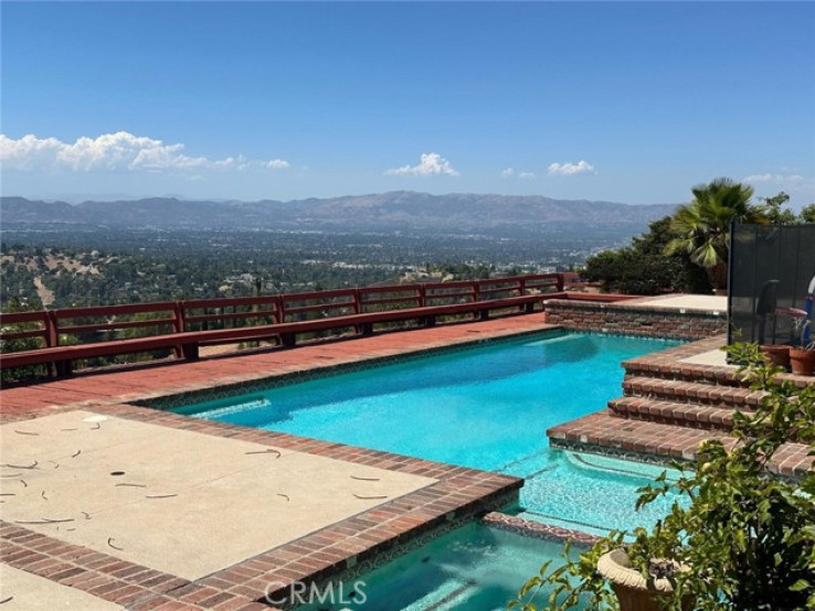 4 Bed Home for Sale in Encino, California