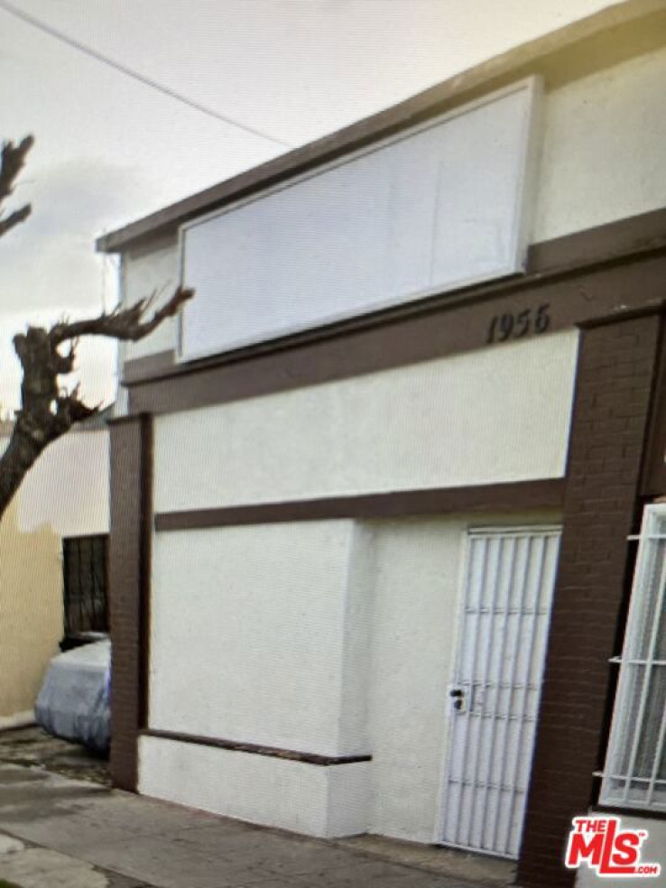 Commercial Sale in Park Hills Heights