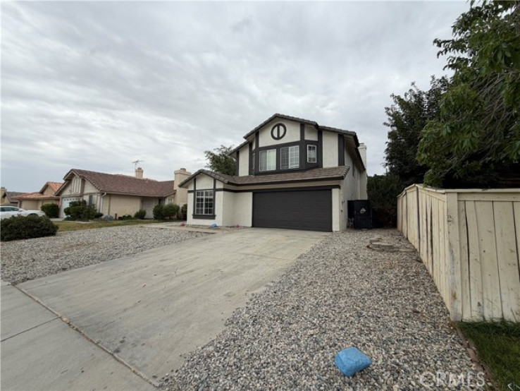 5 Bed Home for Sale in Lancaster, California