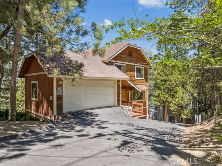 Residential Home in Arrowhead Woods