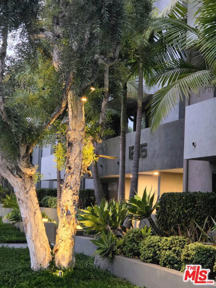 2 Bed Home for Sale in Los Angeles, California