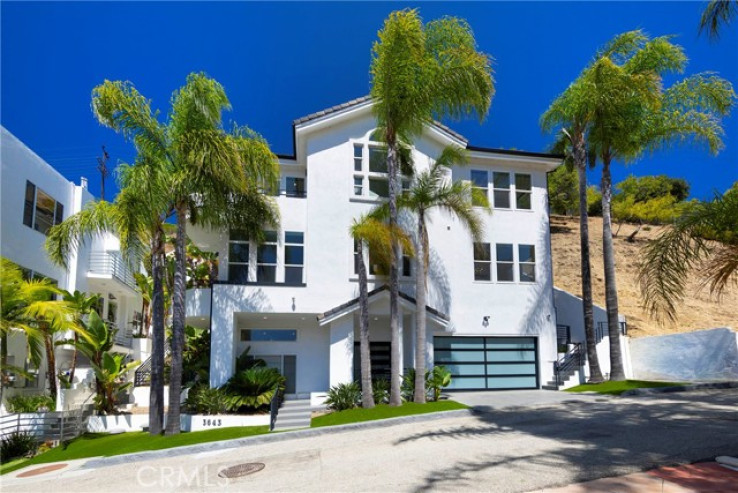 4 Bed Home for Sale in Studio City, California