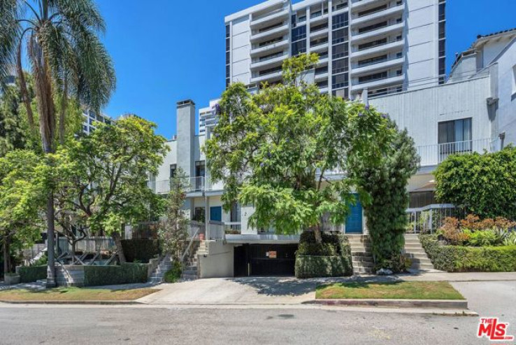 2 Bed Home for Sale in Los Angeles, California