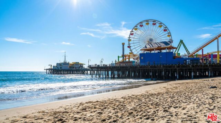 2 Bed Home for Sale in Santa Monica, California