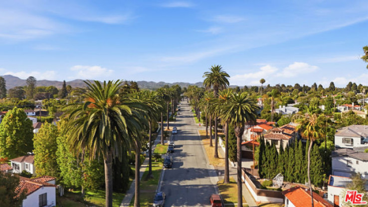 5 Bed Home for Sale in Santa Monica, California