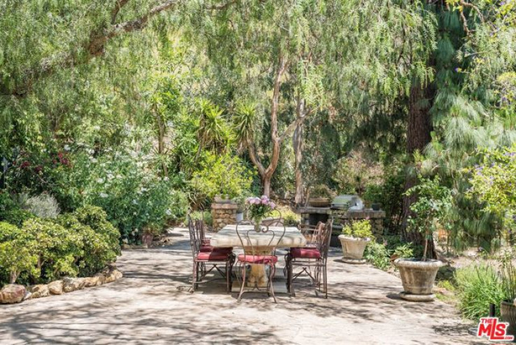 4 Bed Home for Sale in Malibu, California