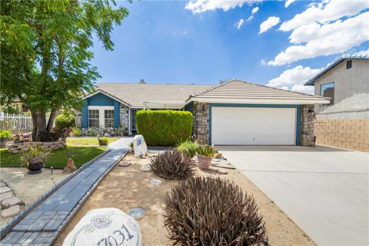3 Bed Home for Sale in Palmdale, California