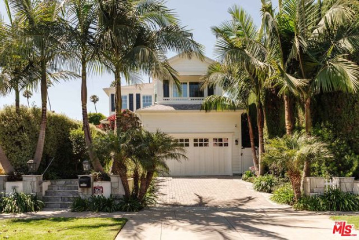 5 Bed Home for Sale in Los Angeles, California