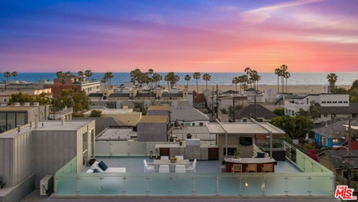 Residential Home in Venice