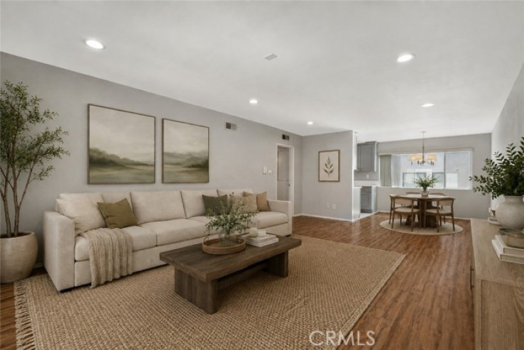 2 Bed Home for Sale in Studio City, California
