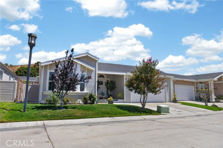 3 Bed Home for Sale in Canyon Country, California