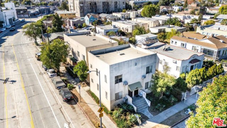 Residential Income in Silver Lake - Echo Park
