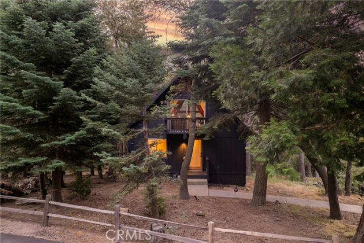 2 Bed Home for Sale in Rimforest, California