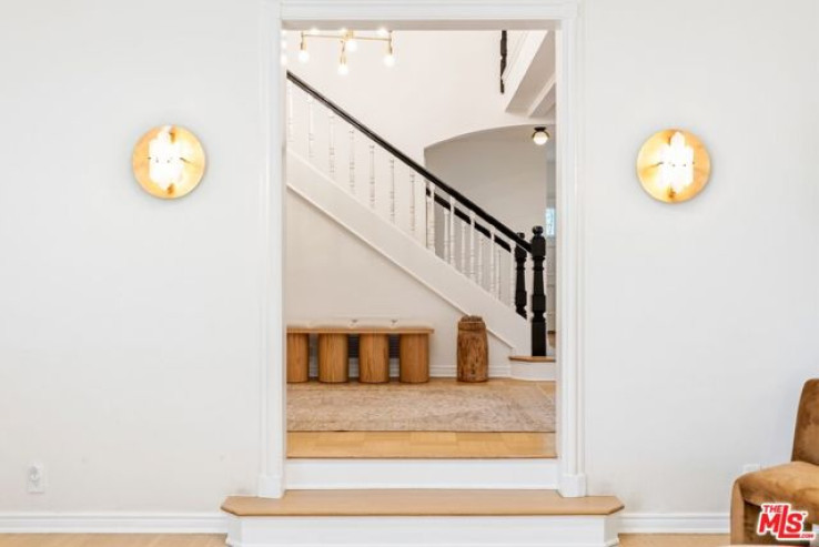 6 Bed Home for Sale in Beverly Hills, California