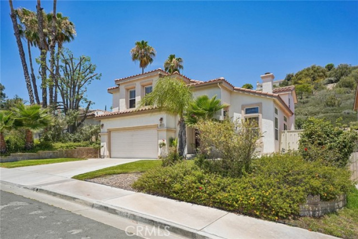 4 Bed Home for Sale in Newhall, California