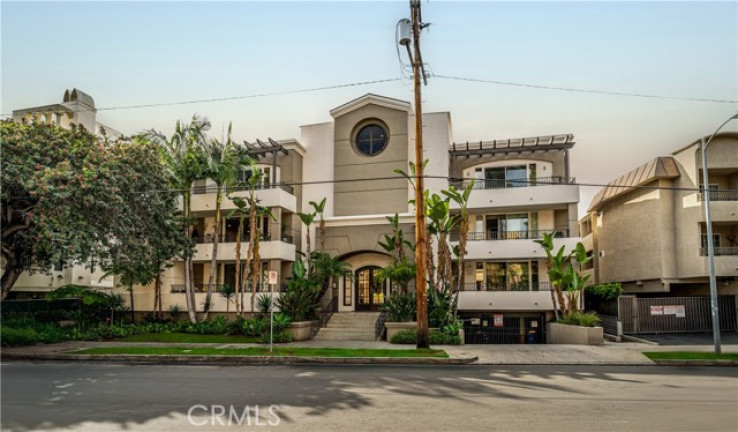 2 Bed Home for Sale in Sherman Oaks, California