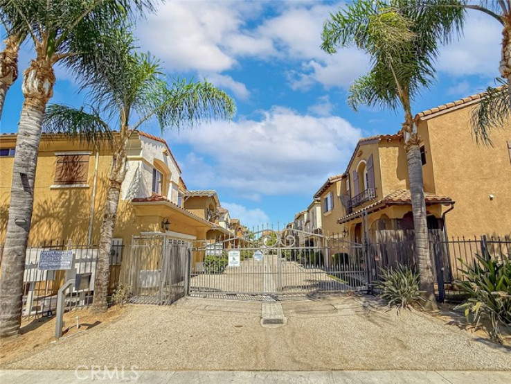 Residential Home in Lake Balboa