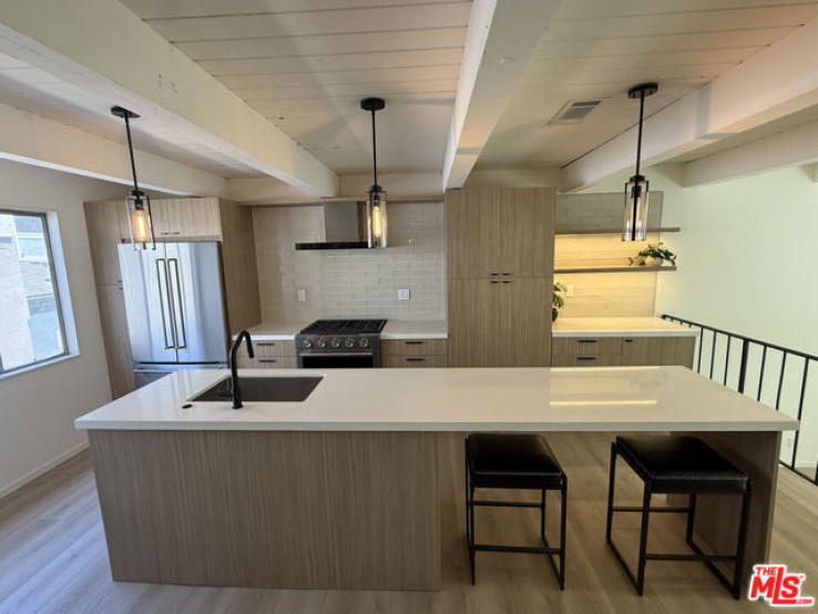 2 Bed Home for Sale in Culver City, California