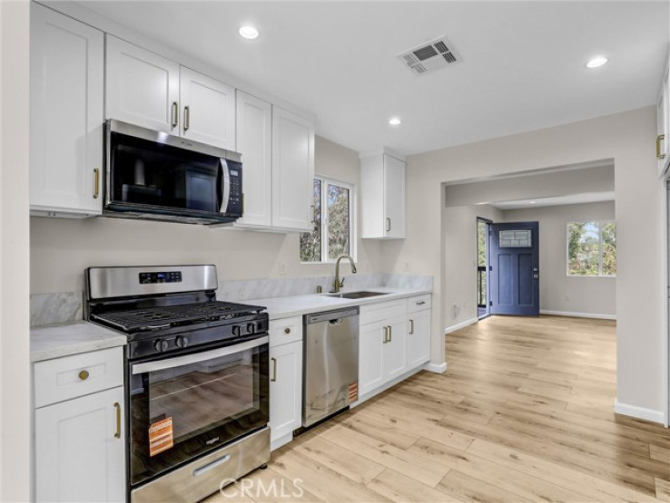 3 Bed Home for Sale in Los Angeles, California