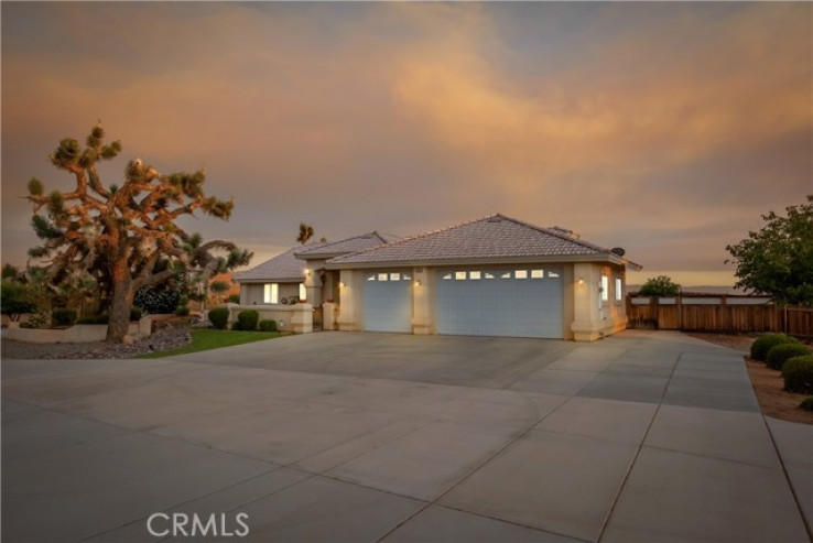 Residential Home in Apple Valley