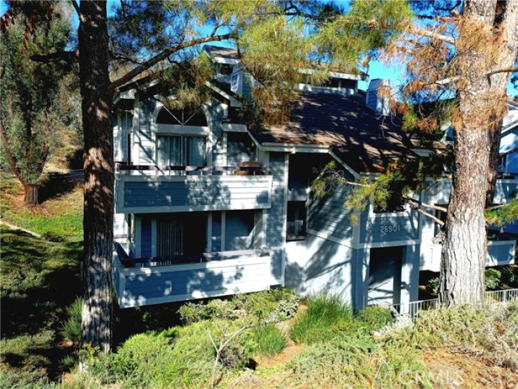 3 Bed Home for Sale in Canyon Country, California