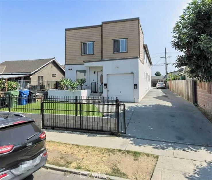  Income Home for Sale in Los Angeles, California