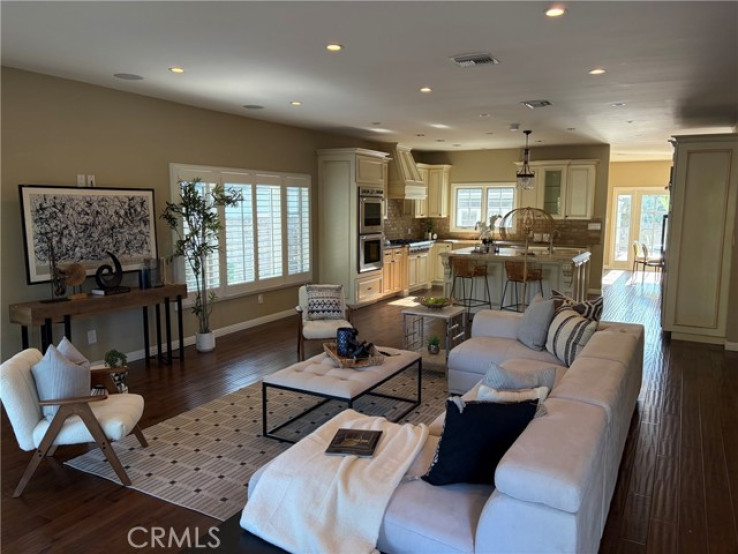 4 Bed Home for Sale in Sherman Oaks, California