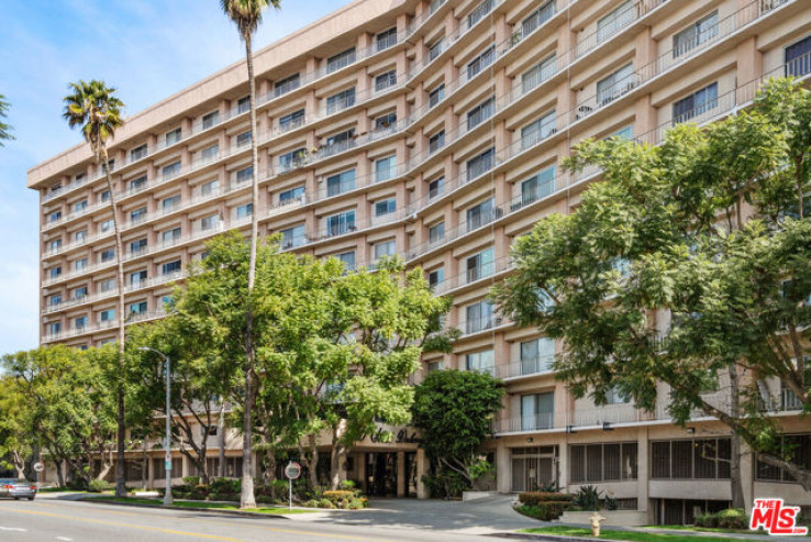 1 Bed Home for Sale in Los Angeles, California
