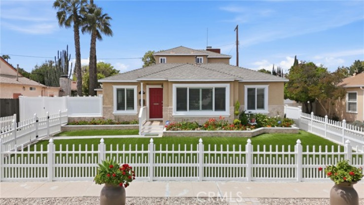 3 Bed Home for Sale in Encino, California