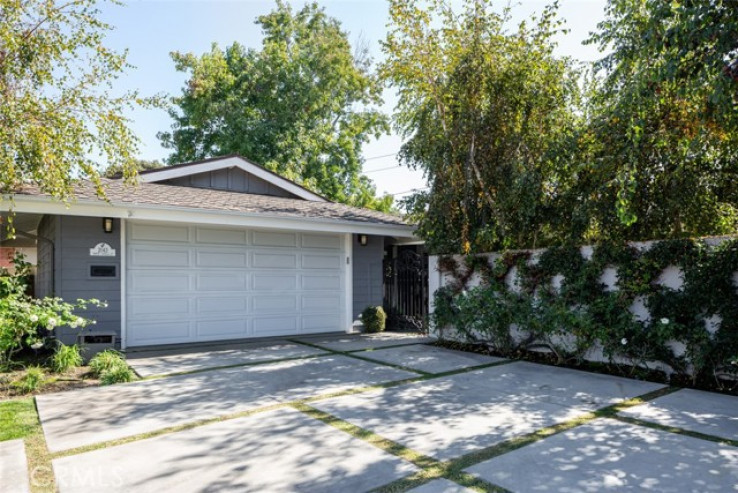 3 Bed Home for Sale in Costa Mesa, California