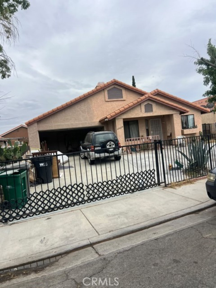 Residential Home in Palmdale