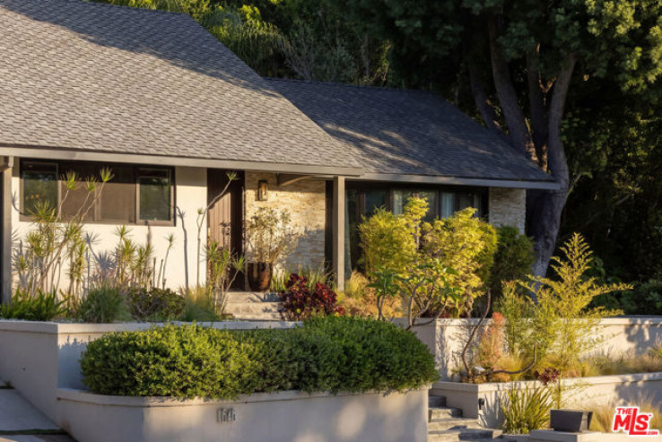 5 Bed Home for Sale in Beverly Hills, California