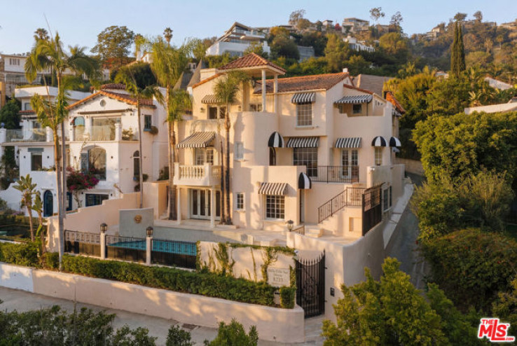 5 Bed Home for Sale in Los Angeles, California