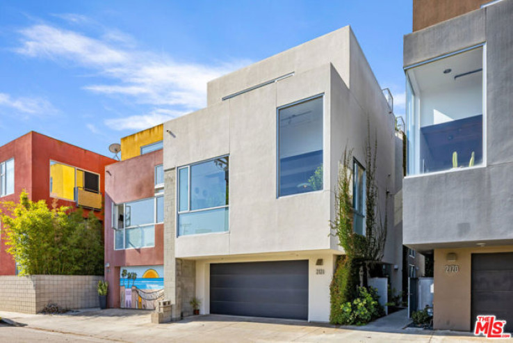 Residential Home in Venice